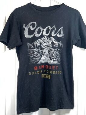 Coors Banquet T Shirt Mens Small Black Golden Colorado Beer Graphic breweriana